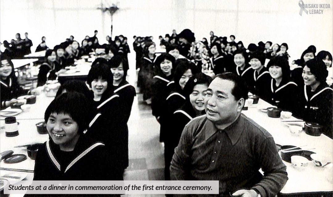 [Article] Recollecting the First Entrance Ceremony of Kansai High Schools